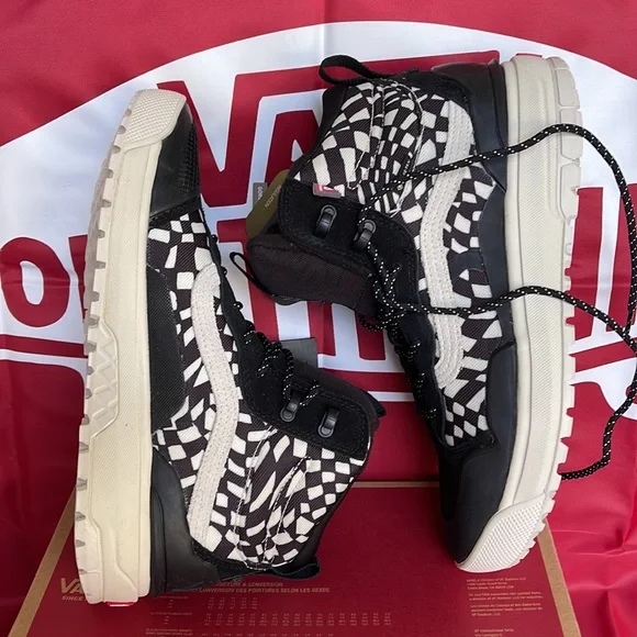 Vans Ultrarange Exo Hi Black/Wrapped Checkerboard WMNS sneakers - Picture 12 of 16